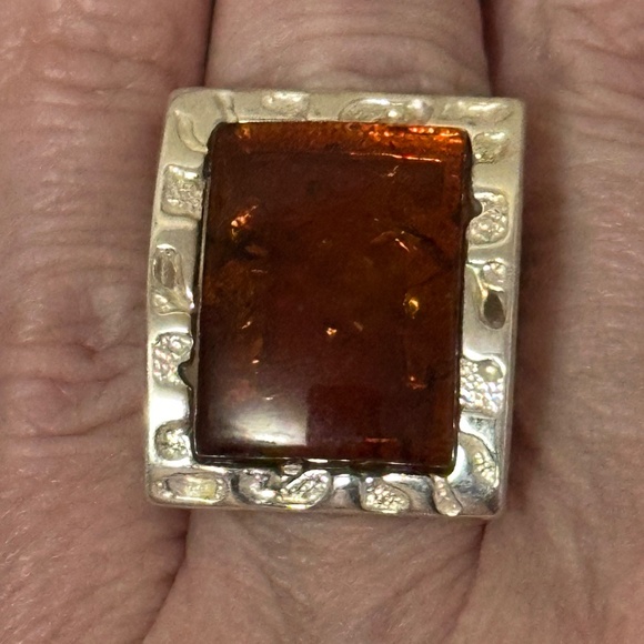 925 Sterling Silver Baltic Amber ring rectangular stone w/textured border & band - Picture 7 of 15